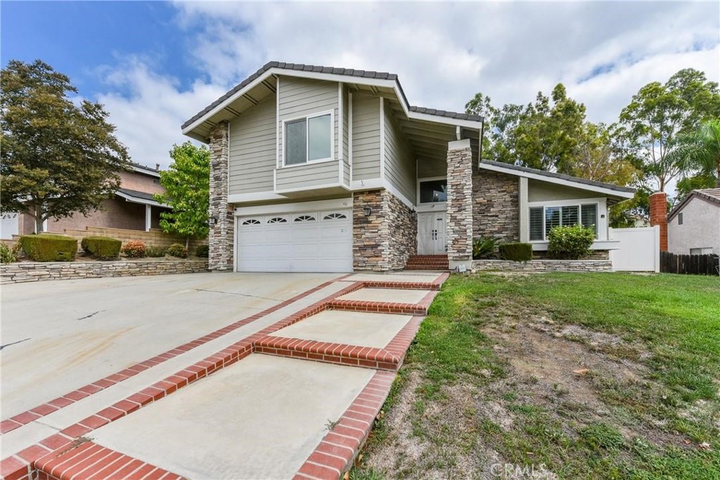 46 Country Wood Drive
