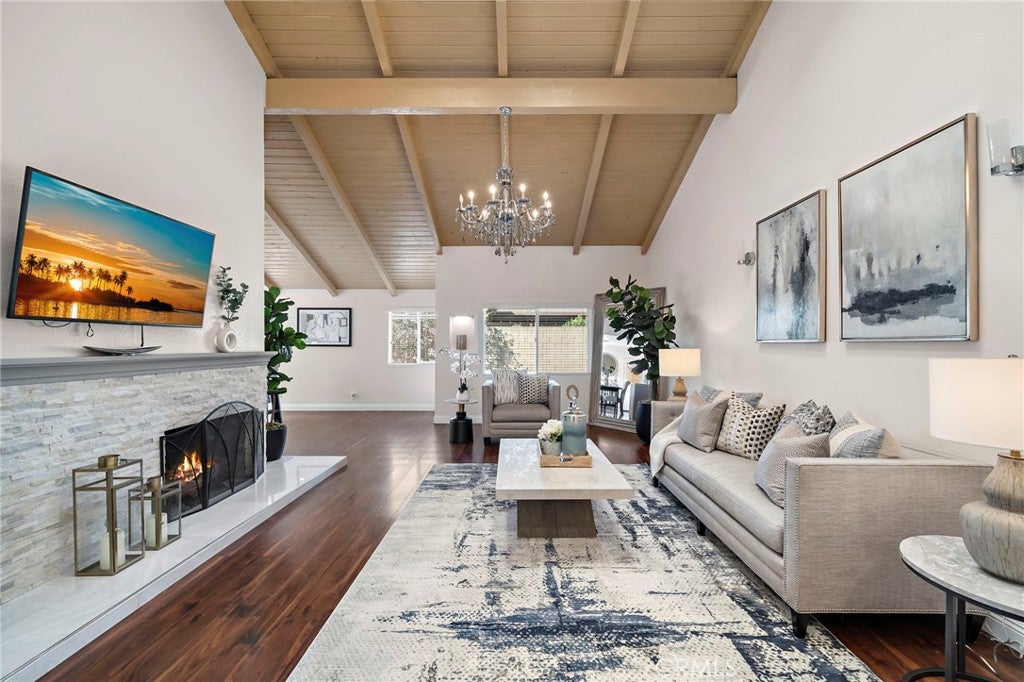 17925 Mount Coulter