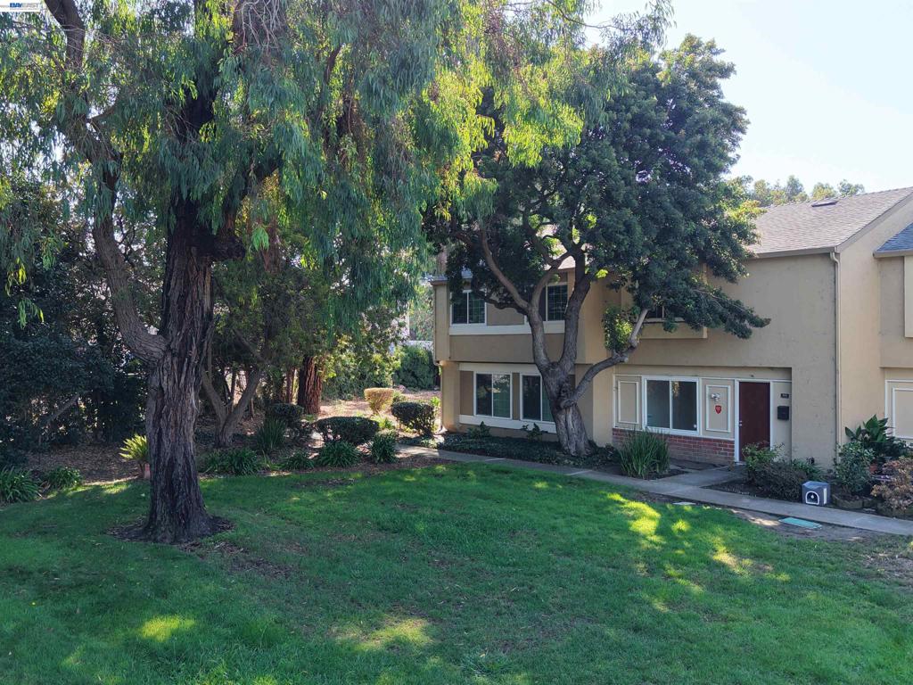 4103 Polaris Ave