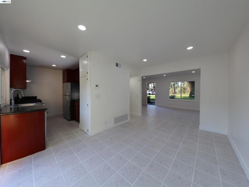 4103 Polaris Ave