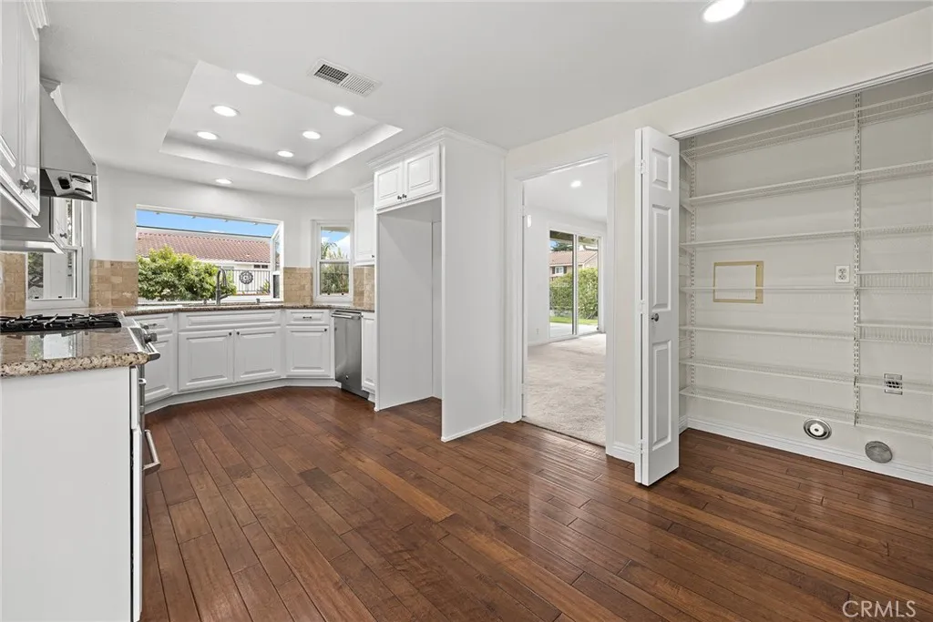 Yorba Linda, California 92886, United States, 3 Bedrooms Bedrooms, ,3 BathroomsBathrooms,Residential,Active,215123