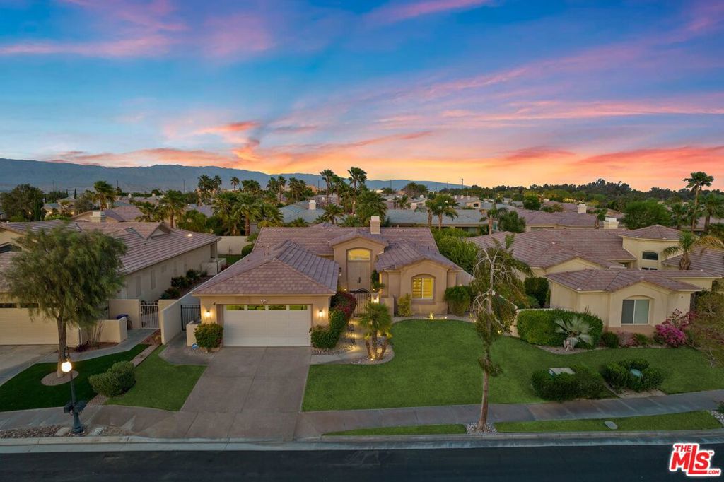4 Cartier Court