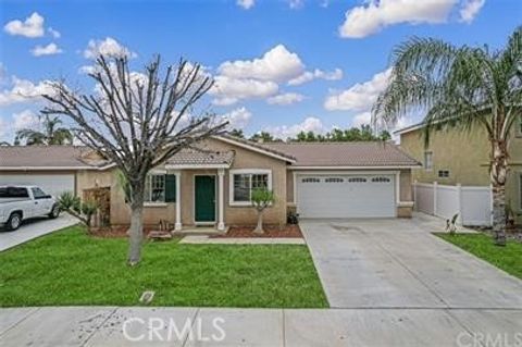 Photo of 15420 Bello Way Way, Rialto, CA 92555 (MLS # SW25264644)
