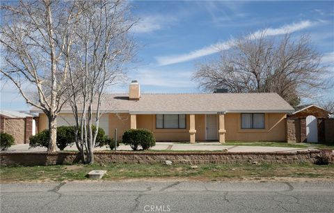 40182 179th E Lake Los Angeles CA 93591