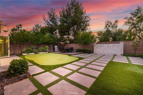 10 Shadybend Irvine CA 92602