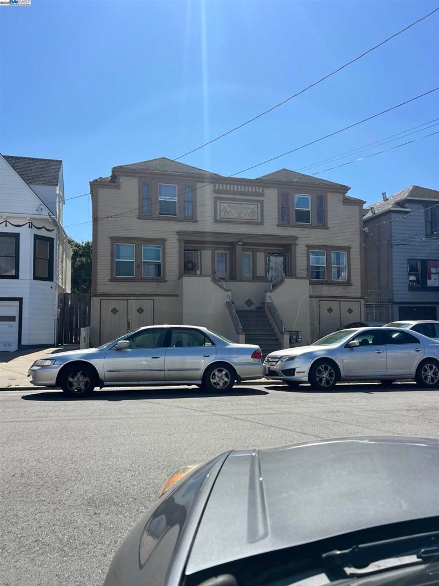 Great opportunity for investor to own and improve cash flow on this attractive Edwardian building in the growing Bayview District of the City. All units are 1BR-1BA with one finished basement, fully leased. All 4 units have their own meter for gas, water and electricity; low maintenance! Conveniently located near schools, shopping, entertainment, pubic transportation and other city amenities!