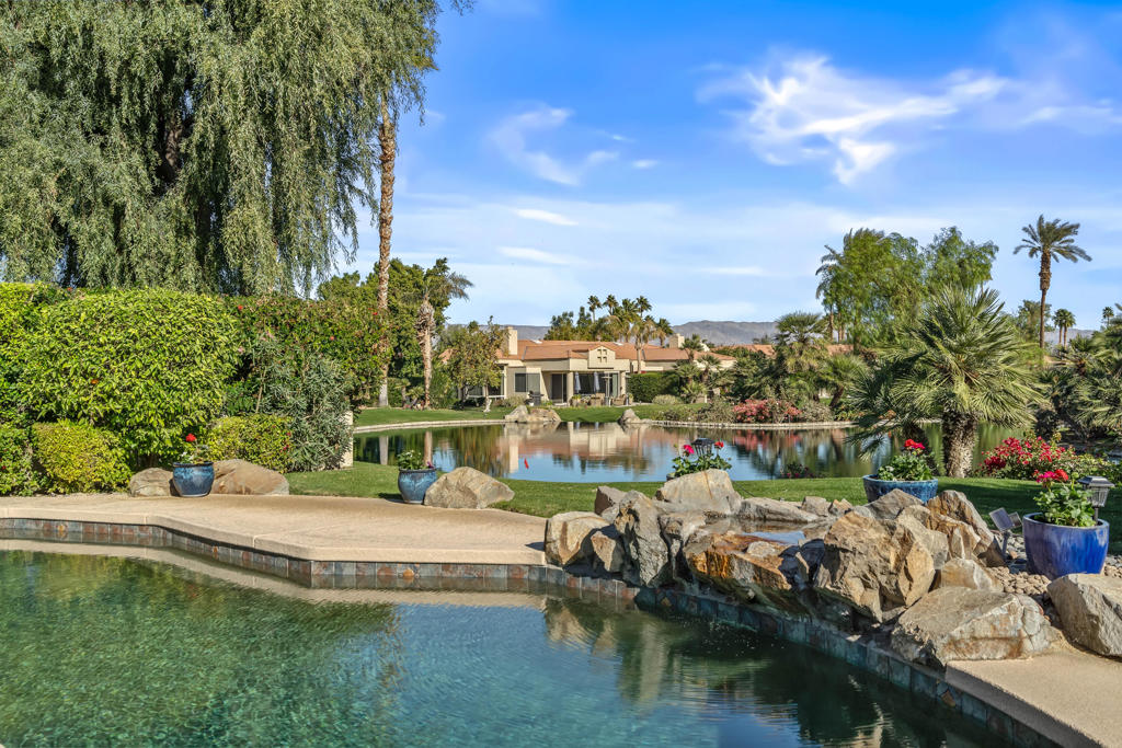 44260 Lakeside Drive