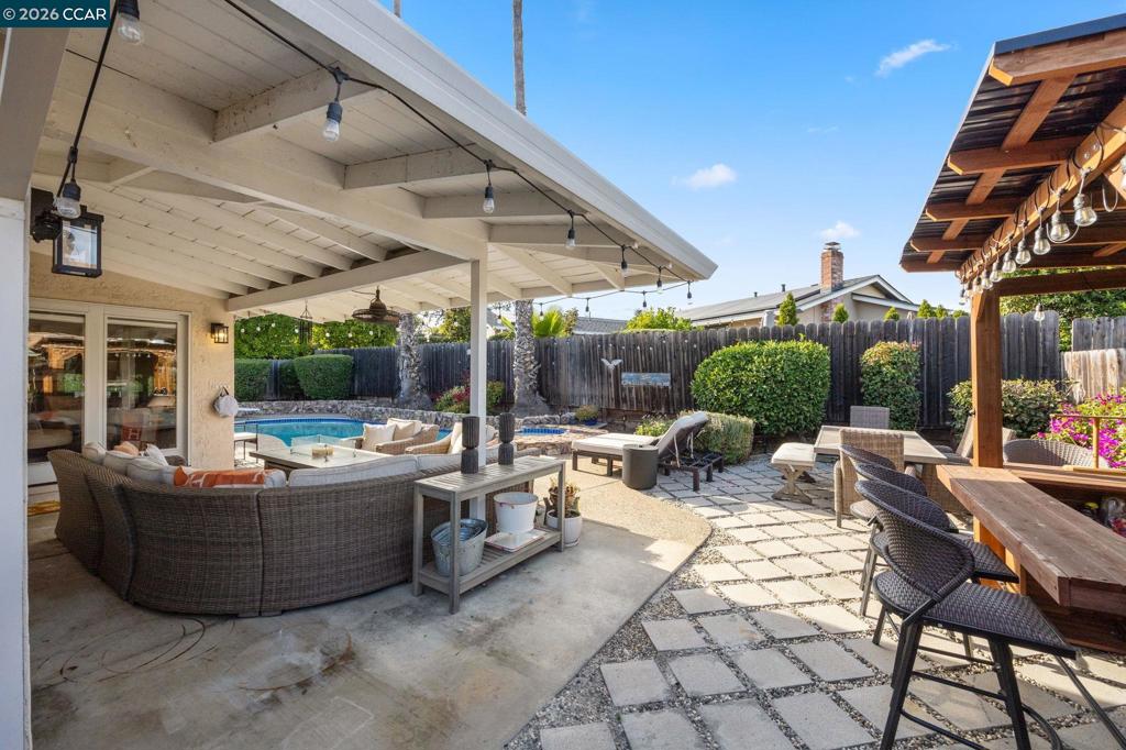 486 Viking Dr