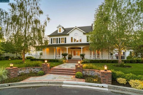 Photo of 298 Barrington Ln Ln, Alamo, CA 94507 (MLS # 41135023)