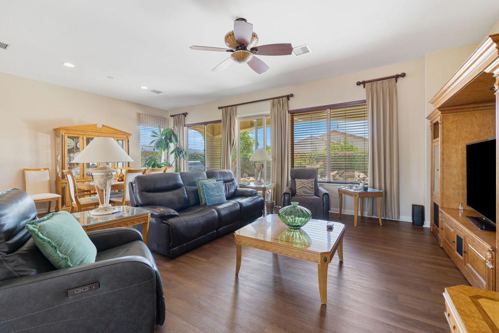 41575 Calle San Elijo