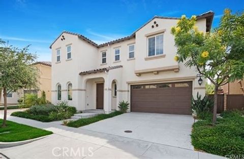 47 Castellana Lake Forest CA 92630