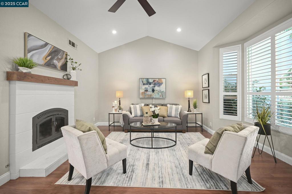 DANVILLE WOODS - Residential