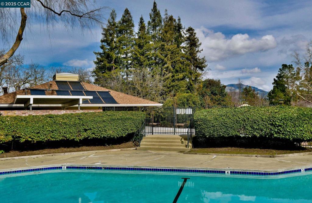 DANVILLE WOODS - Residential