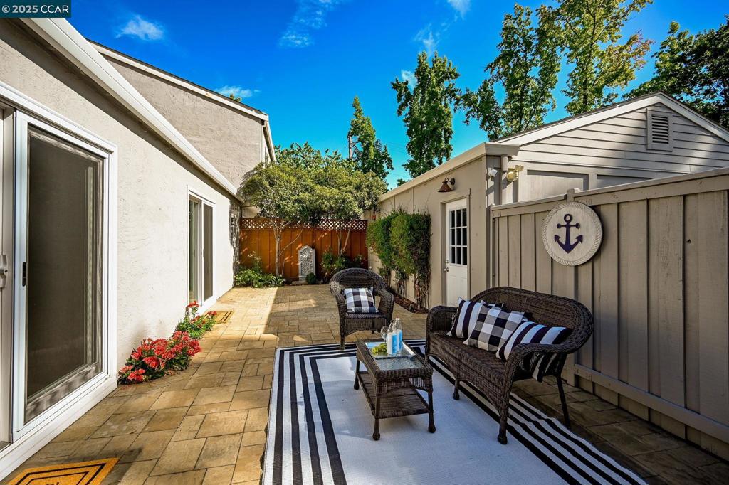 DANVILLE WOODS - Residential