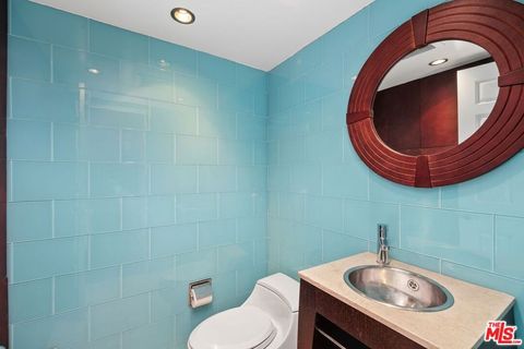 Tiny photo for 812 16TH Street #7, Santa Monica, CA 90403 (MLS # 25598071)