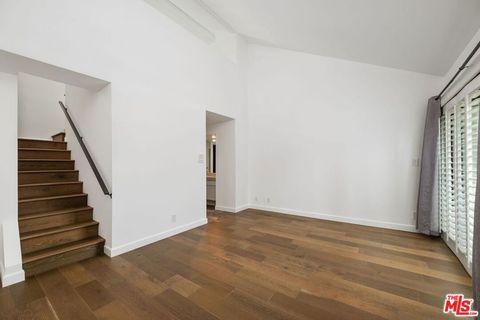 Tiny photo for 812 16TH Street #7, Santa Monica, CA 90403 (MLS # 25598071)