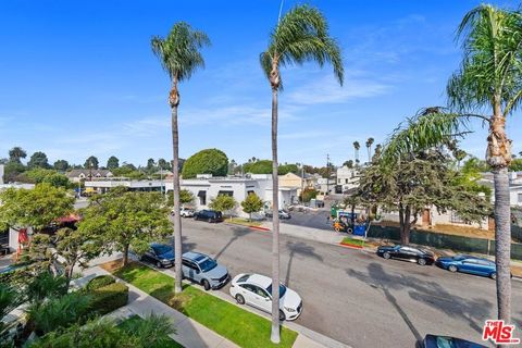 Tiny photo for 812 16TH Street #7, Santa Monica, CA 90403 (MLS # 25598071)