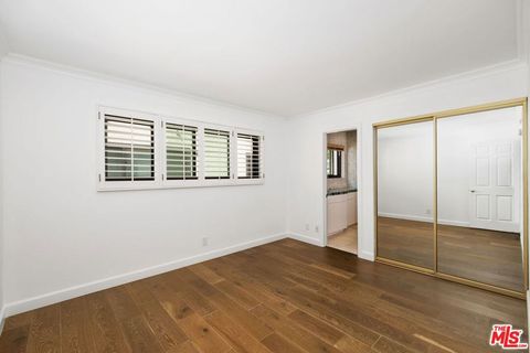 Tiny photo for 812 16TH Street #7, Santa Monica, CA 90403 (MLS # 25598071)