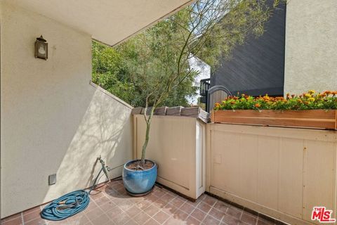 Tiny photo for 812 16TH Street #7, Santa Monica, CA 90403 (MLS # 25598071)