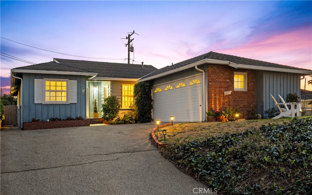 214 Calle De Sirenas