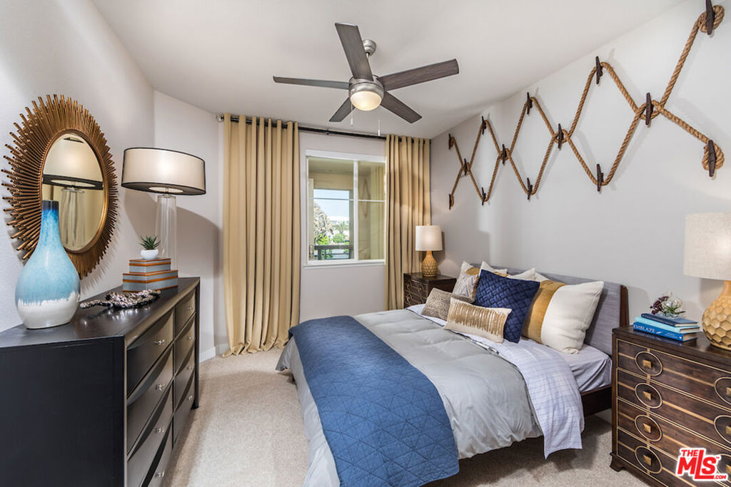 7290 Edinger Avenue 1053