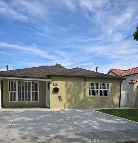 Photo of 819 E 85th Street, Los Angeles, CA 90001 (MLS # FR26071023)