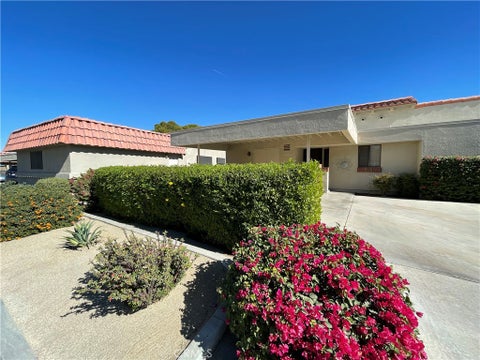 Photo of 41774 Jupiter Hills Court, Palm Desert, CA 92211 (MLS # PW26075036)