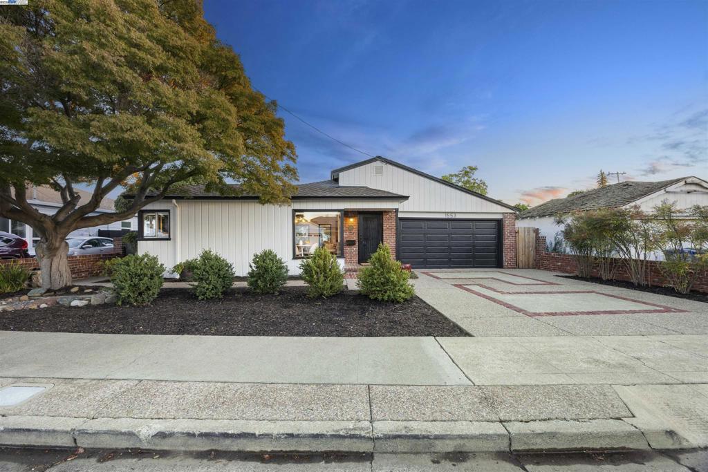 UPPER B STREET - Residential