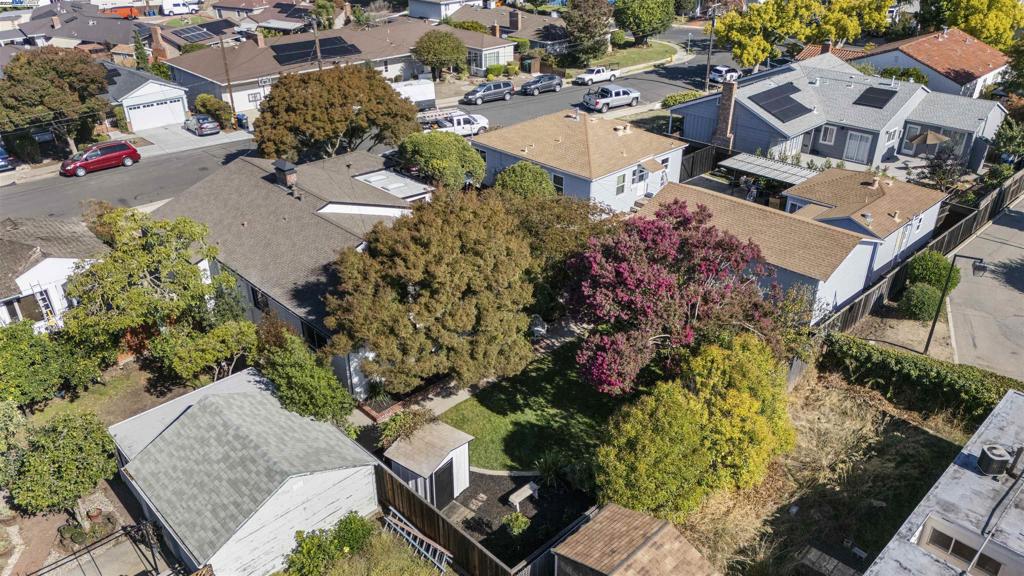 UPPER B STREET - Residential