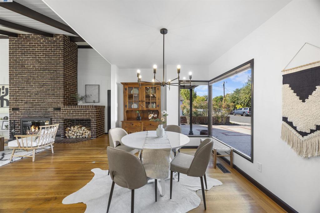UPPER B STREET - Residential