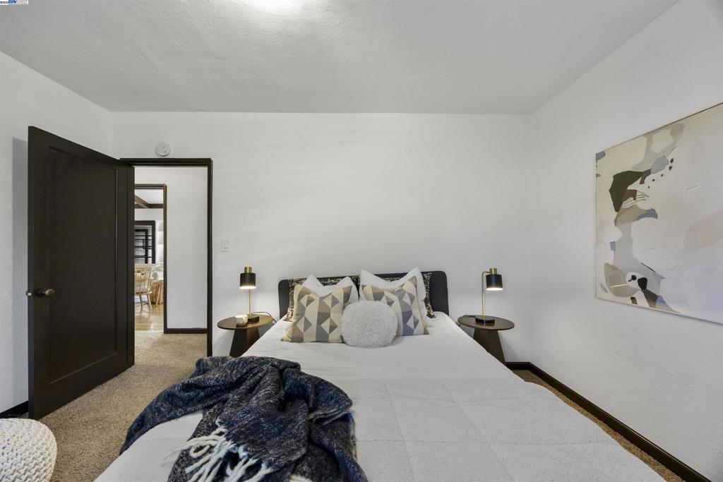 UPPER B STREET - Residential