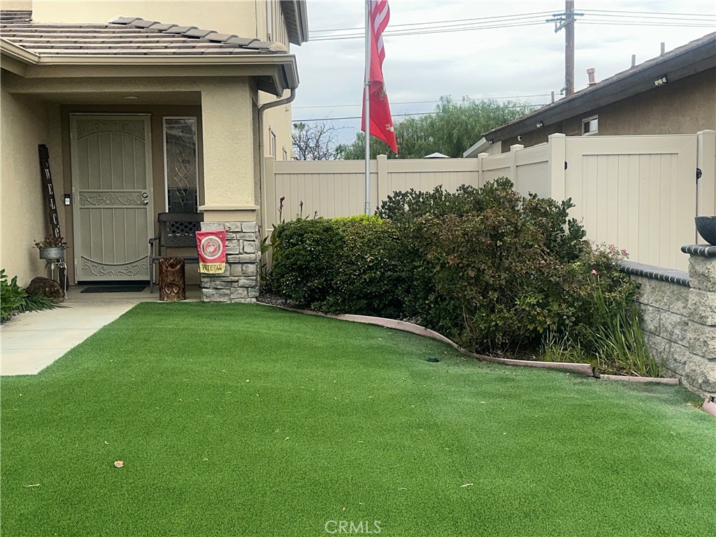 4490 Rainbow View Way