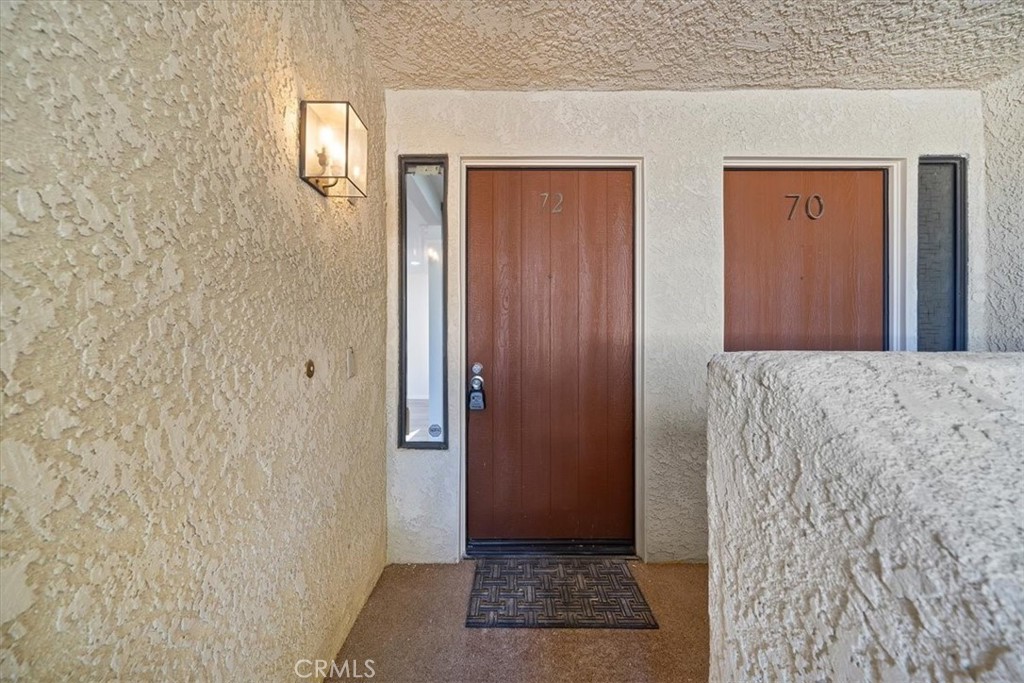 200 E Racquet Club 72