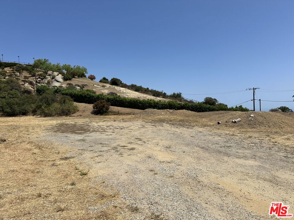22991 Saddle Peak Road