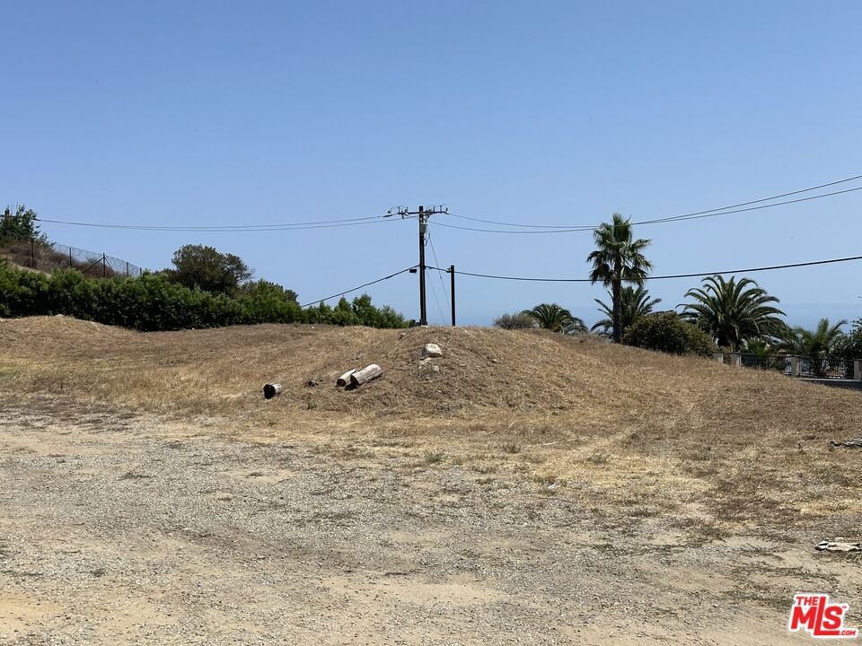 22991 Saddle Peak Road