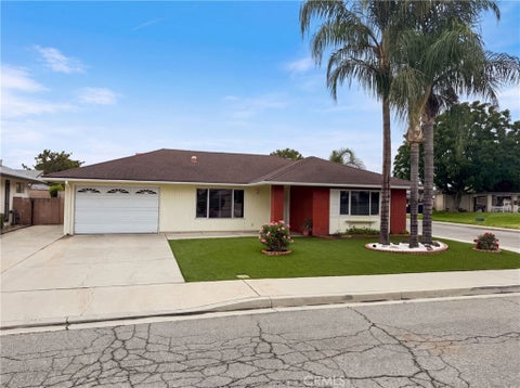 Photo of 601 Palomar DR, Hemet, CA 92543 (MLS # IV26153669)