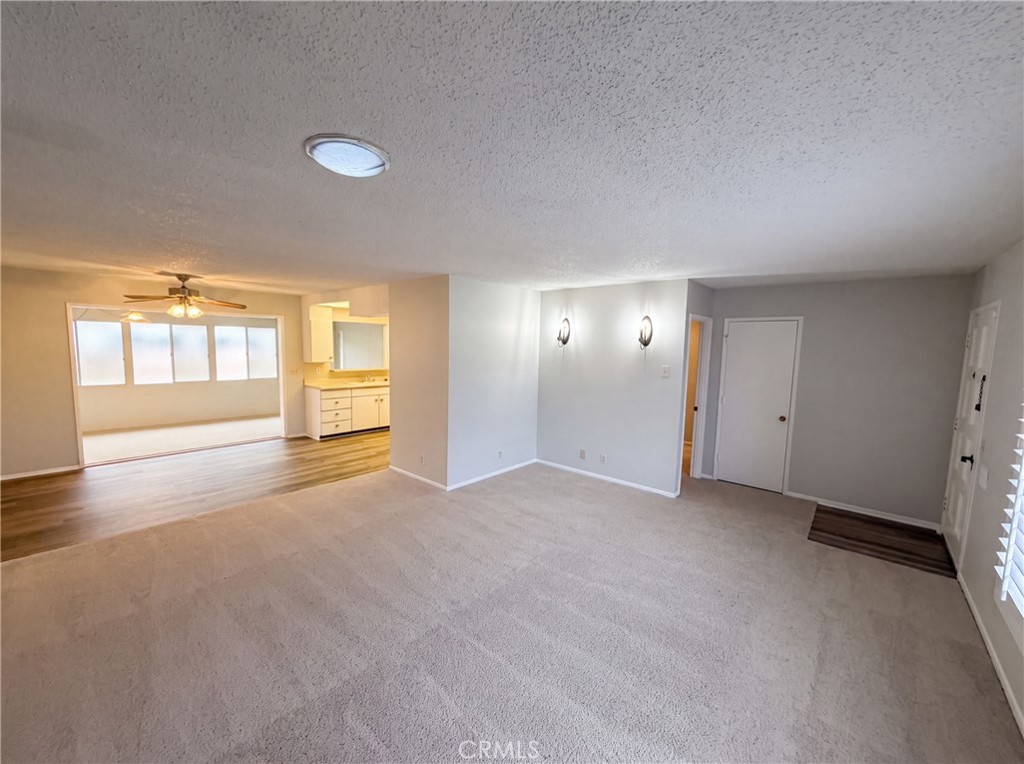 601 Palomar