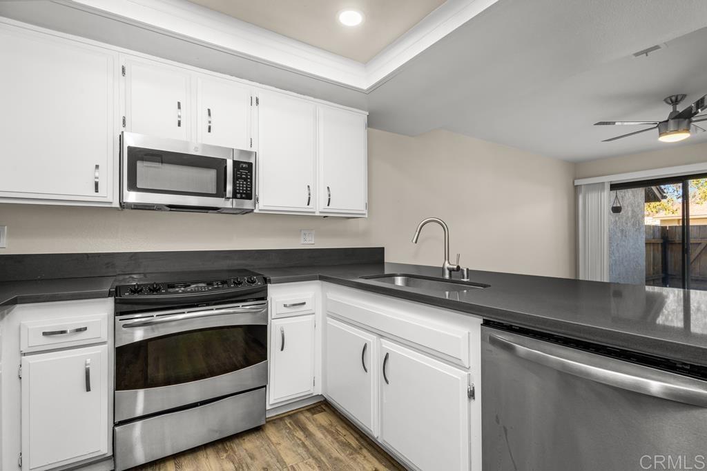 5389 Caminito Velasquez