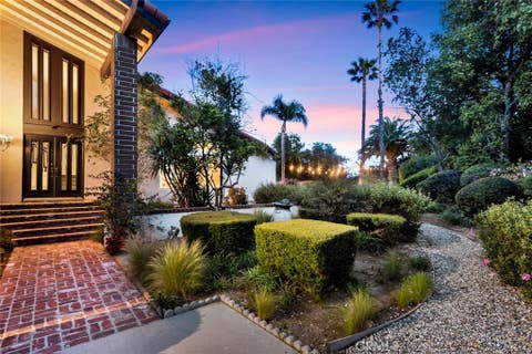Photo of 20138 Greenbriar DR, Tarzana, CA 91356 (MLS # GD26106235)