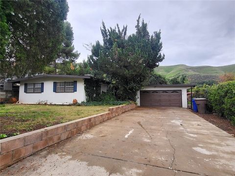 2610 Zanja View Mentone CA 92359