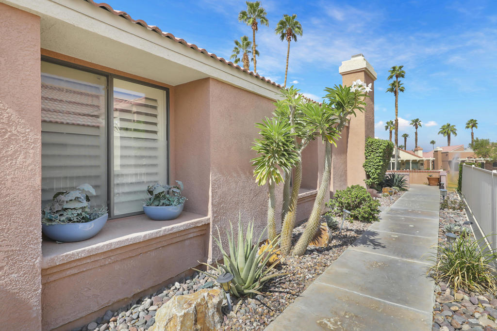 Oasis Country Club - Residential