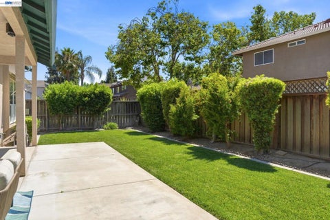 Tiny photo for 663 Clay Way Way, Ripon, CA 95366 (MLS # 41137329)