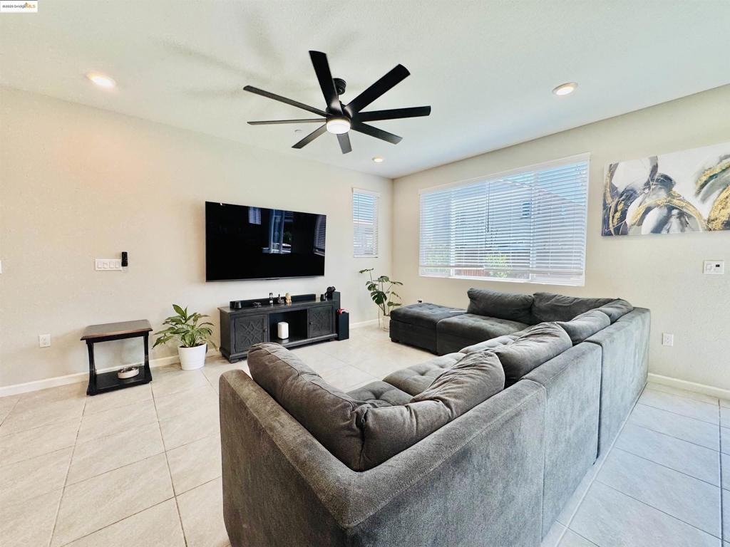 205 Caputo Cir