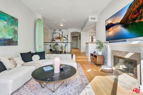 Photo of 6438 Lunita Road, Malibu, CA 90265 (MLS # 25614021)