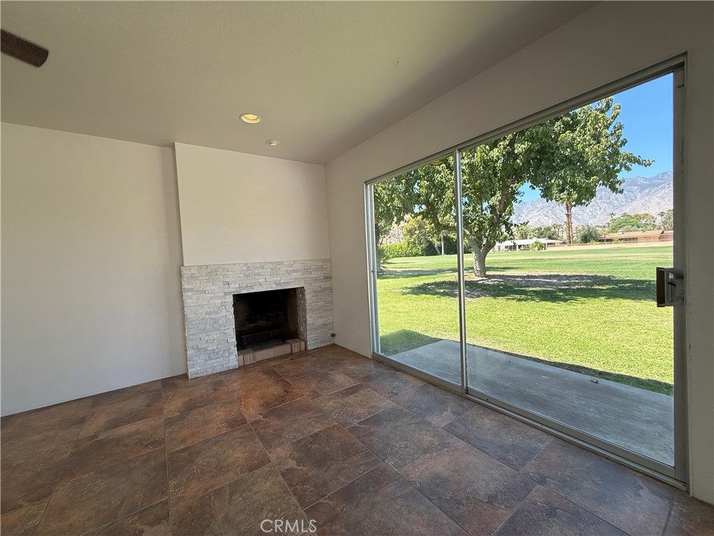 Tahquitz Creek Golf Course (33508) - Residential Lease