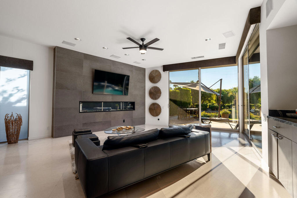 Waterford-420 - Residential