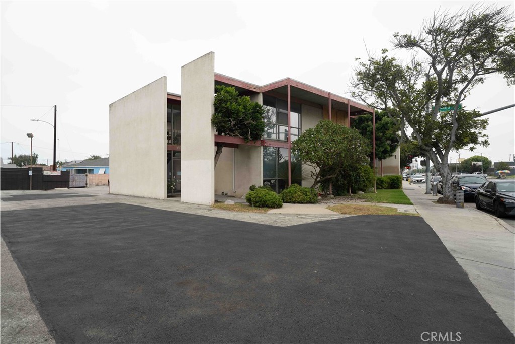 1515 W Redondo Beach Boulevard