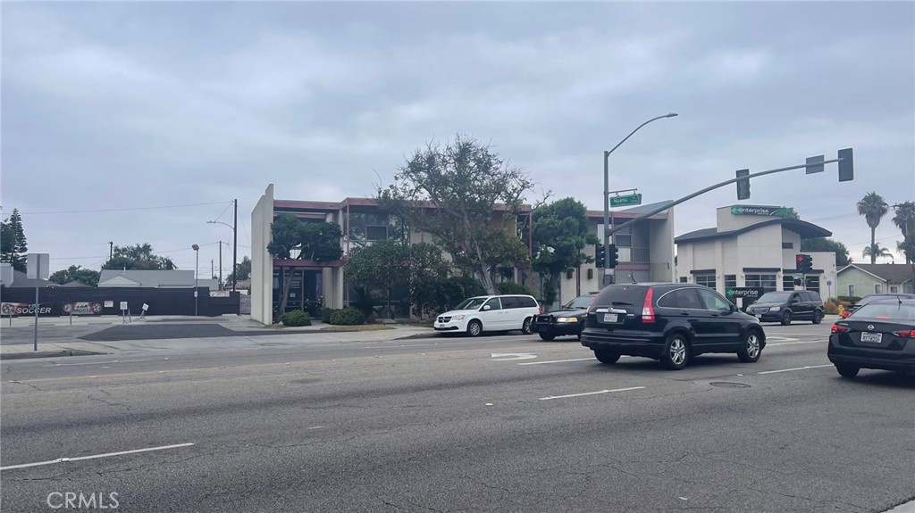1515 W Redondo Beach Boulevard