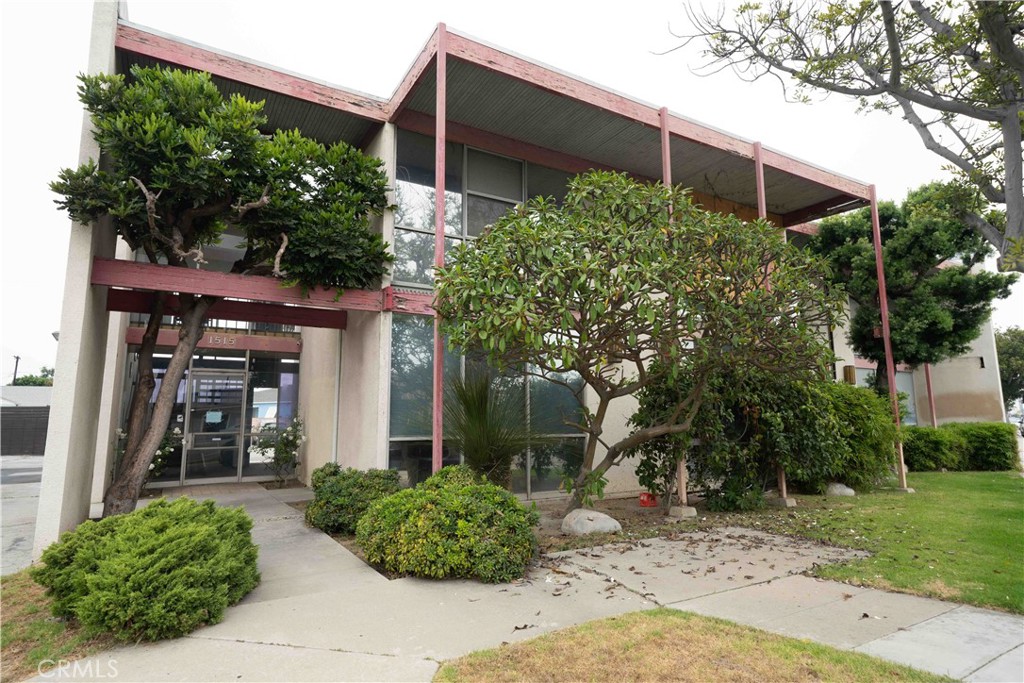 1515 W Redondo Beach Boulevard