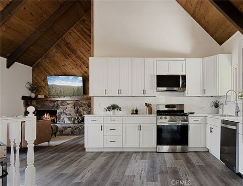 27947 St Bernard Lane Lake Arrowhead CA 92352